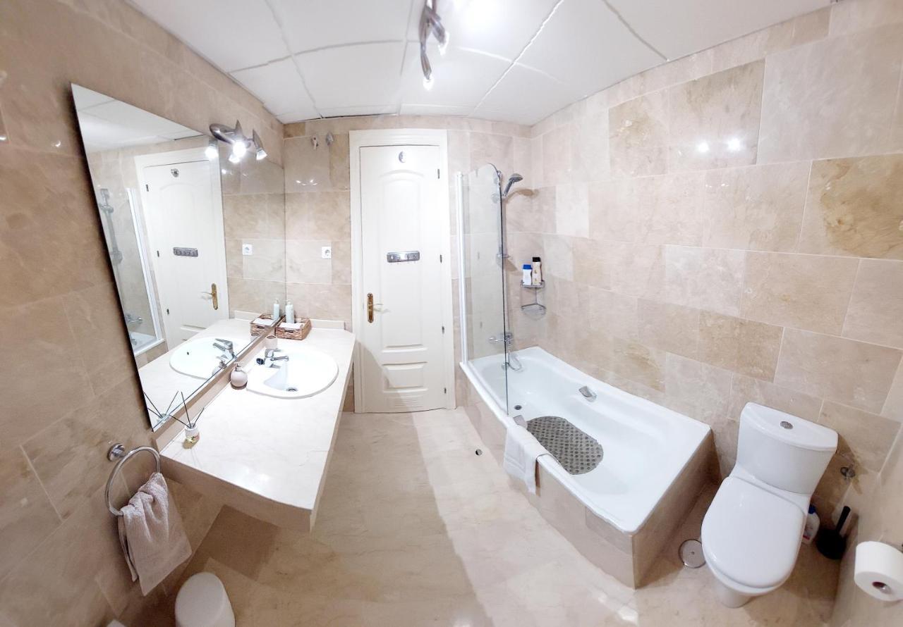 Luxurious Apartment 2 Bedroom 2 Bathroom Near Beach Malaga Ngoại thất bức ảnh